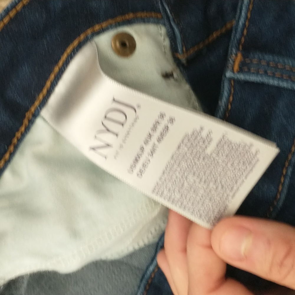 NYDJ Barbara Bootcut Jeans Size 4 - Picture 9 of 14